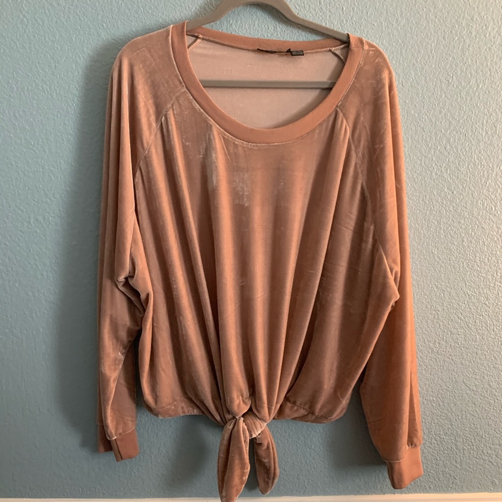 RDI Velvet tied top size large
